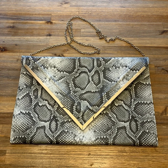 Edite Mode Sam‎ Forever oversized snakeskin envelope clutch w/ removable strap - Picture 1 of 4